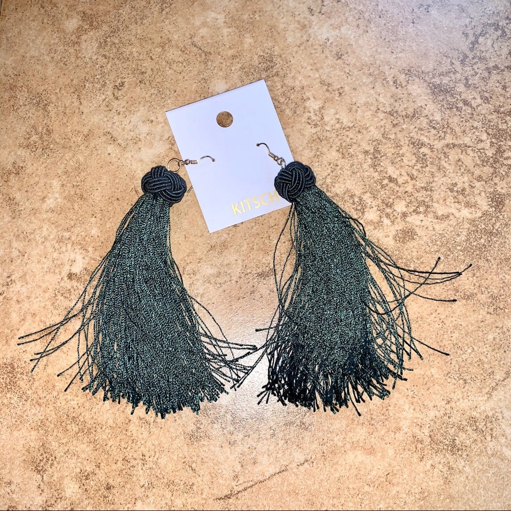 Kitsch 2 pairs earrings